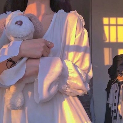 姐姐对我来说是女人